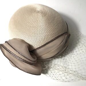 Vintage! Beige Straw Cocktail Hat with Chiffon Bow and Veil Accent